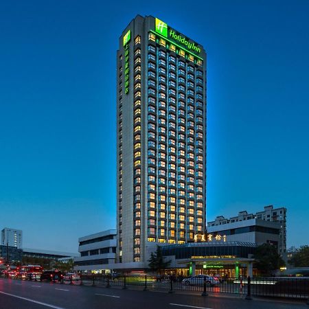 Holiday Inn Shanghai Huaxia By Ihg - Overlooking City Scenery At Sky View Restaurant Екстер'єр фото