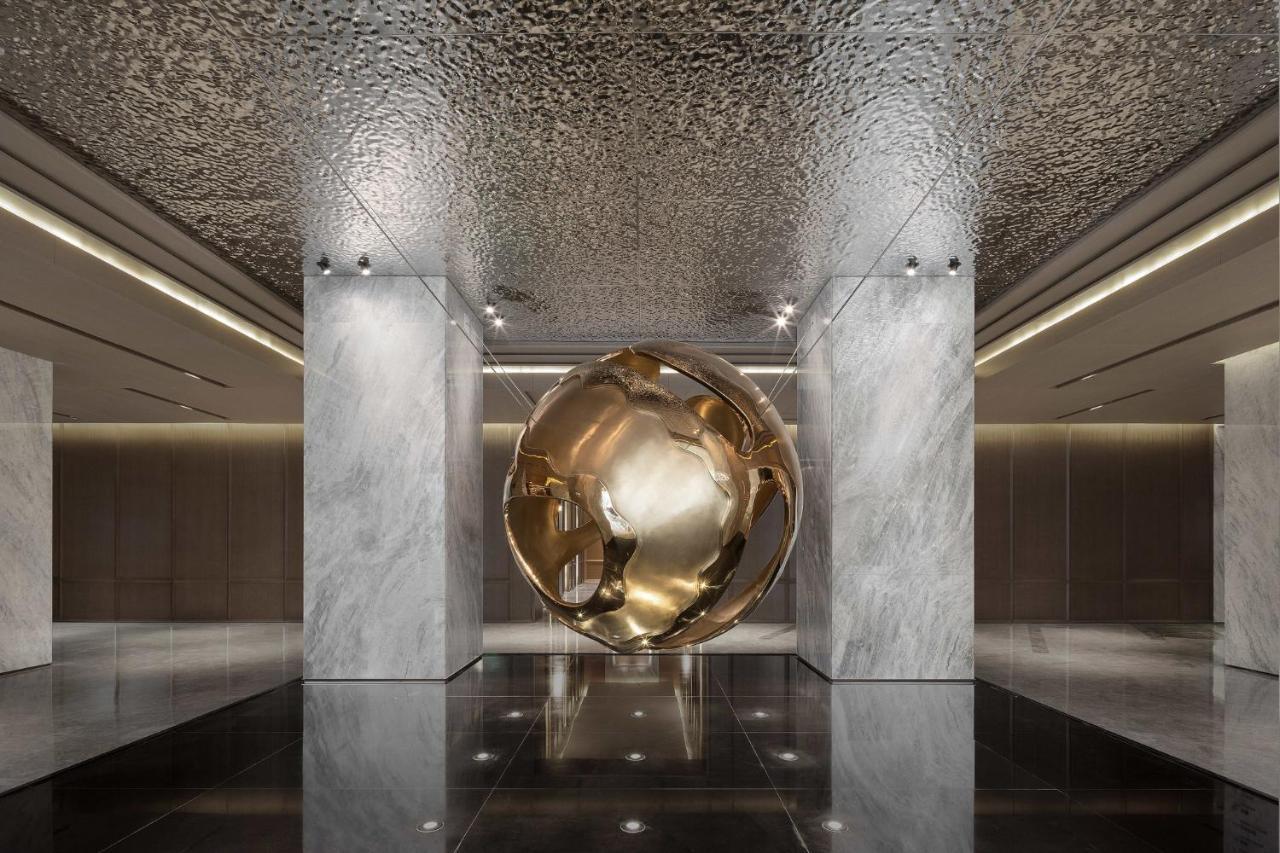Holiday Inn Shanghai Huaxia By Ihg - Overlooking City Scenery At Sky View Restaurant Екстер'єр фото