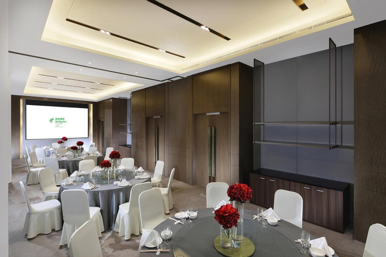 Holiday Inn Shanghai Huaxia By Ihg - Overlooking City Scenery At Sky View Restaurant Екстер'єр фото